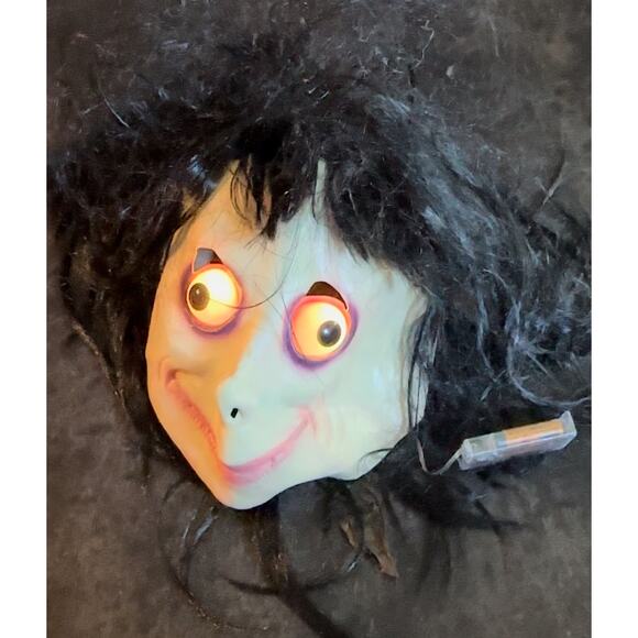 Adult & Teen Creepy Momo Mask With Color Changing Eyes - Picture 6 of 11